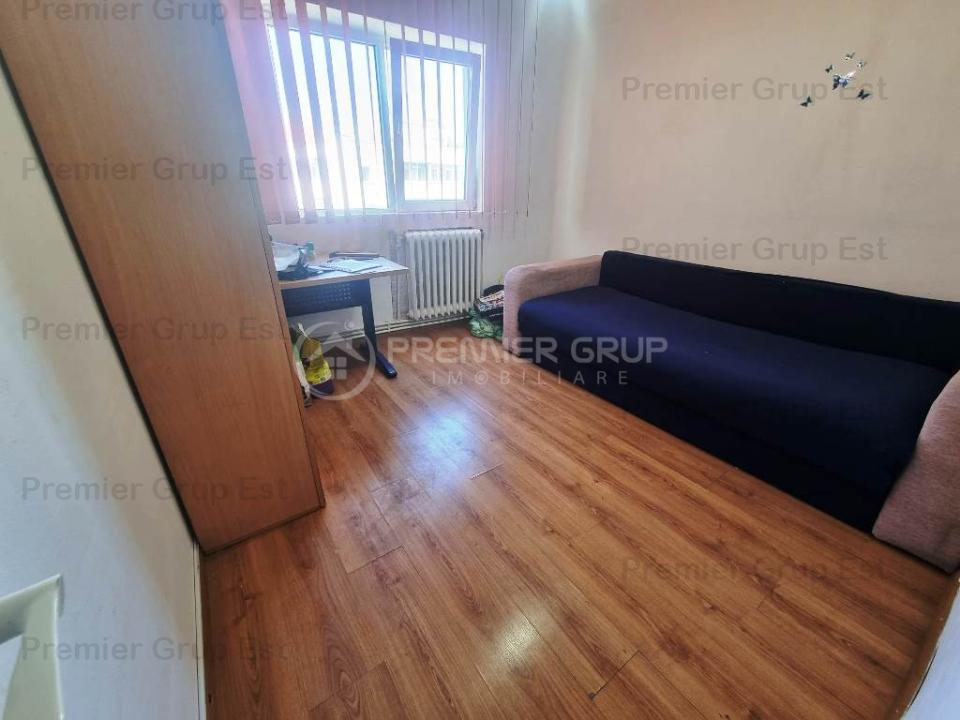 Apartament 2 camere, Podu de Fier, 50mp, CT