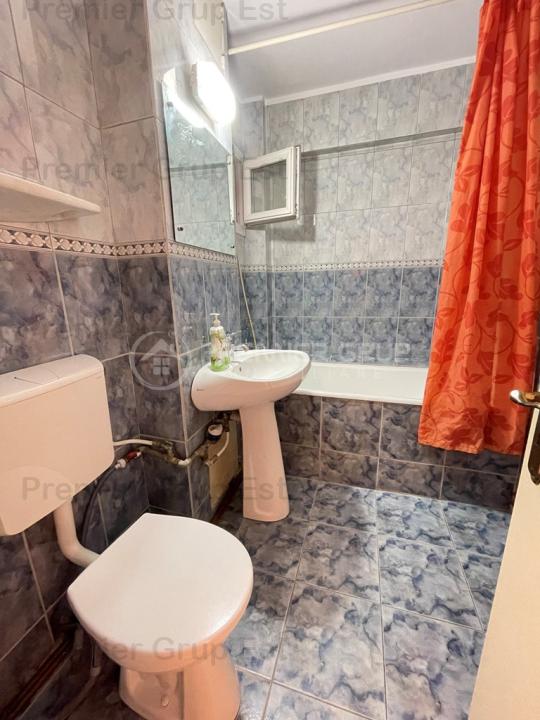 Apartament 3 camere 70mp, decomandat, Podu Ros