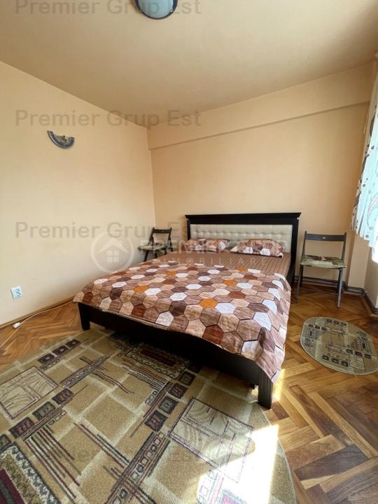 Apartament 3 camere 70mp, decomandat, Podu Ros