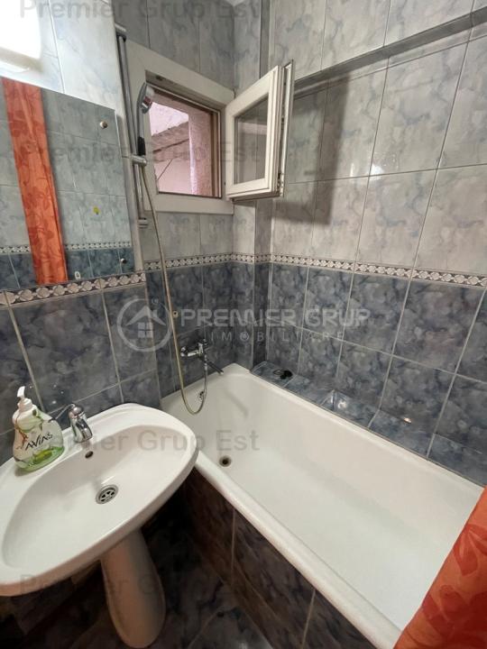 Apartament 3 camere 70mp, decomandat, Podu Ros