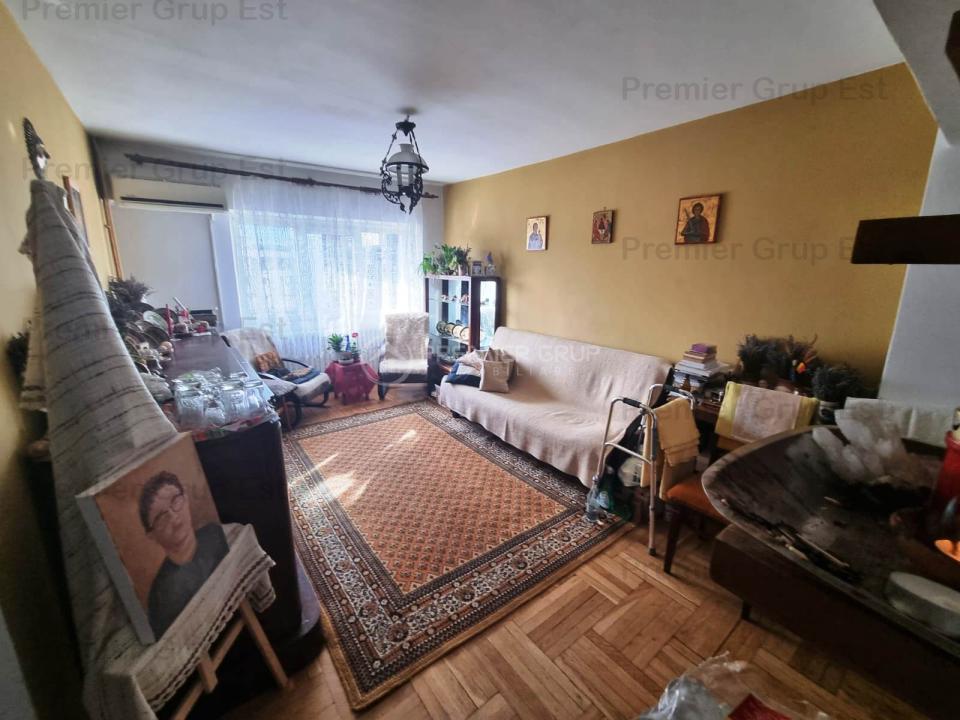 Apartament 4 camere 2 băi, Centru, 110mp