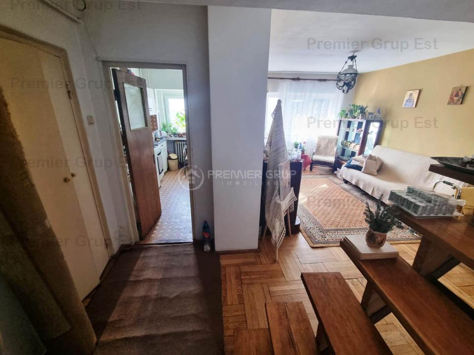 Apartament 4 camere 2 băi, Centru, 110mp