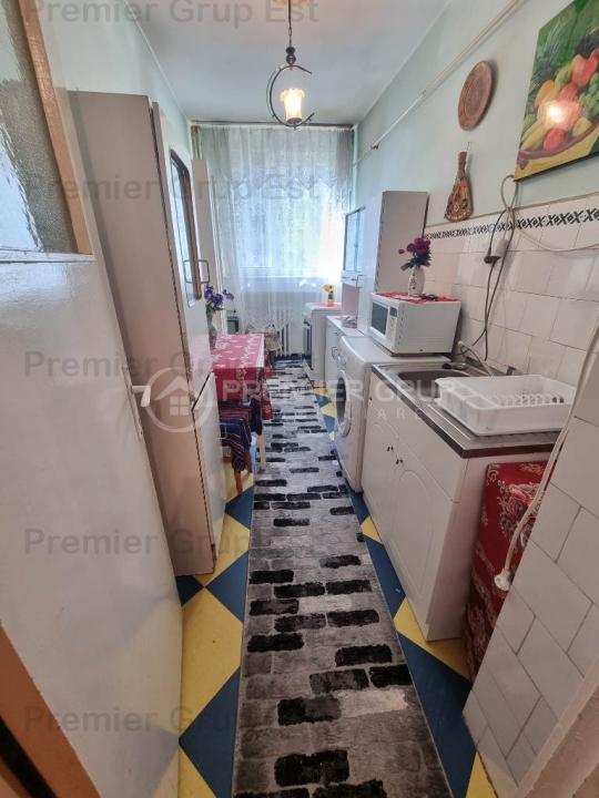 Apartament 2 camere, Podu Ros, 53mp, DECOMANDAT