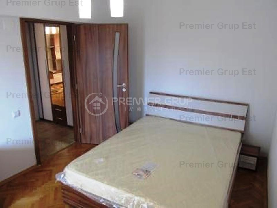 Etaj 3! Apartament 2 camere, Centru - UMF, 54mp, CT