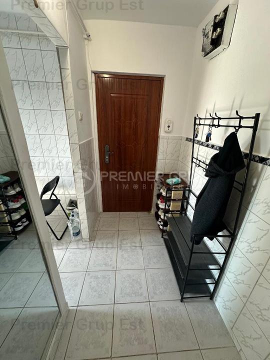 Apartament 2 camere, Podu Ros, 42mp, CT, AC, fără risc