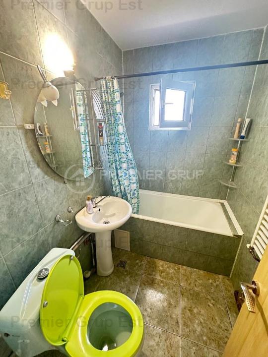 Apartament 2 camere, Podu Ros, 42mp, CT, AC, fără risc