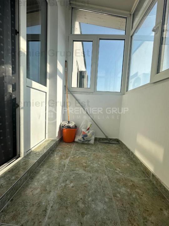 Apartament 2 camere, Podu Ros, 42mp, CT, AC, fără risc