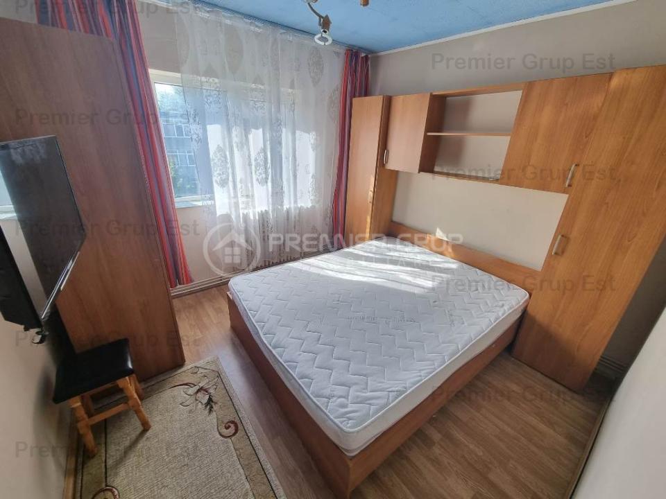 Apartament 3 camere decomandat | Podu de Fier