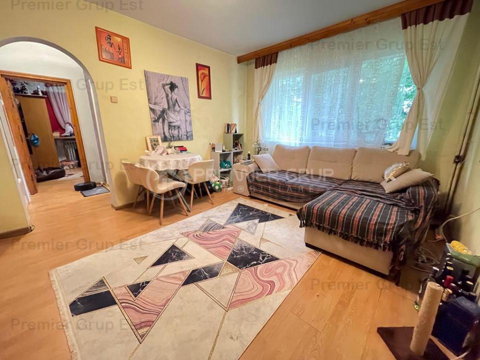 Apartament 2 camere, Podu Ros, 51mp, CT, fără risc