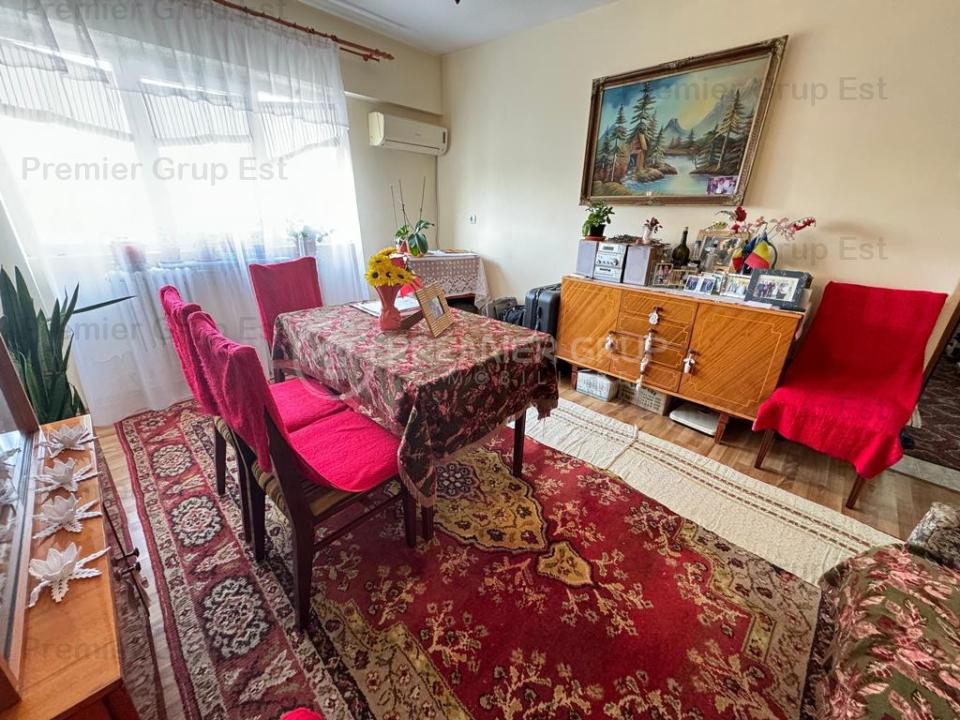 Apartament 3 camere 2 băi, Tatarasi, 67mp, CT, AC