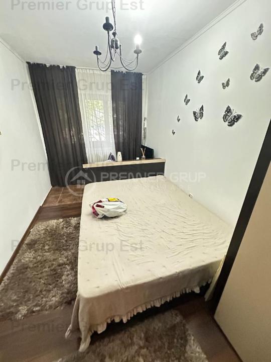 Apartament 3 camere, Podu Ros, 60mp, CT, fără risc