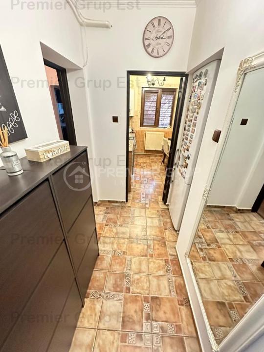 Apartament 3 camere, Podu Ros, 60mp, CT, fără risc