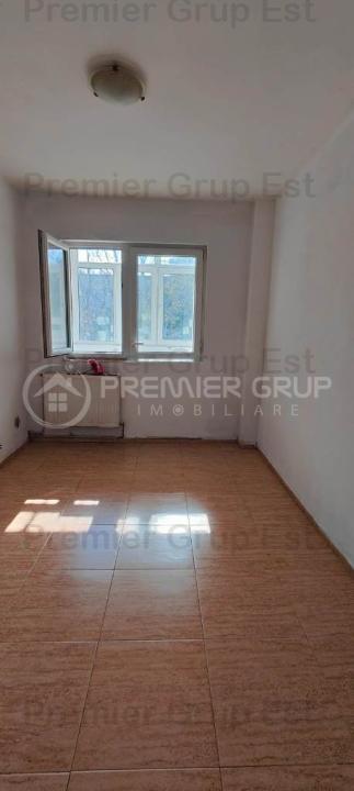 Etaj 3! Apartament 4 camere 2 băi, Podu Ros, CT, AC