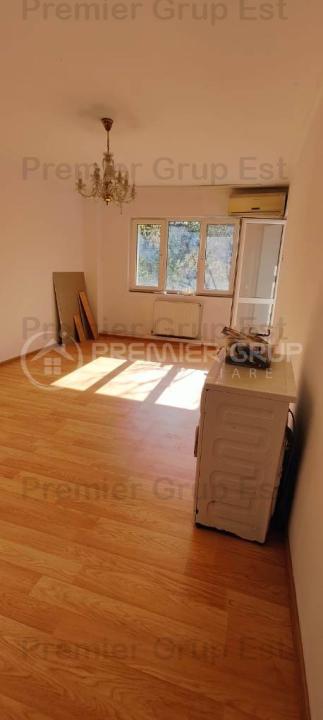 Etaj 3! Apartament 4 camere 2 băi, Podu Ros, CT, AC