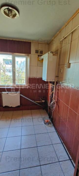 Etaj 3! Apartament 4 camere 2 băi, Podu Ros, CT, AC