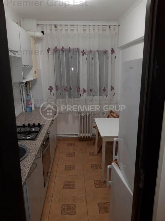 Etaj 3! Apartament 2 camere, Podu Ros, 52mp, fără risc