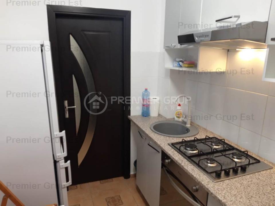 Etaj 3! Apartament 2 camere, Podu Ros, 52mp, fără risc