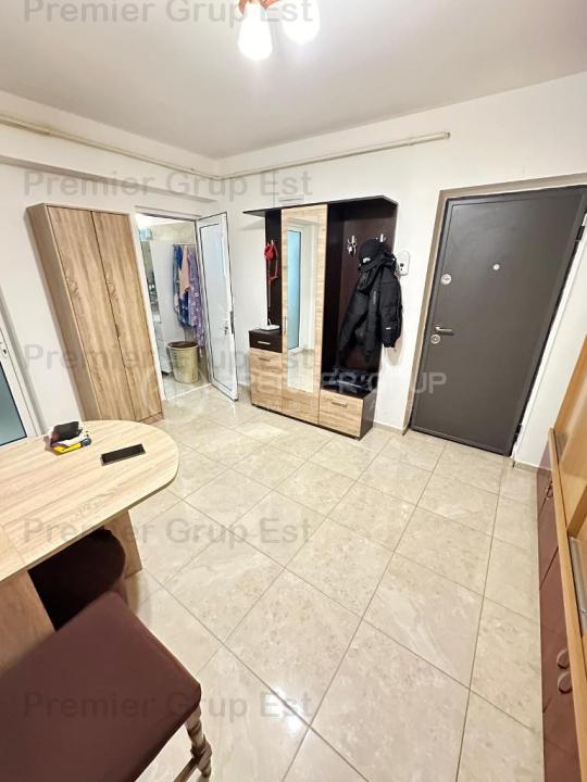 Apartament 3 camere, CUG, 72mp + parcare + BOXĂ