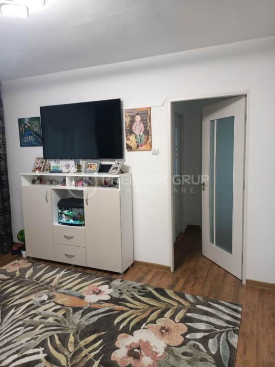 Apartament 2 camere Podu Ros, 51mp, CT, AC