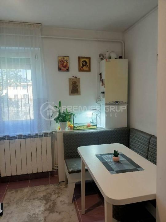 Apartament 2 camere Podu Ros, 51mp, CT, AC