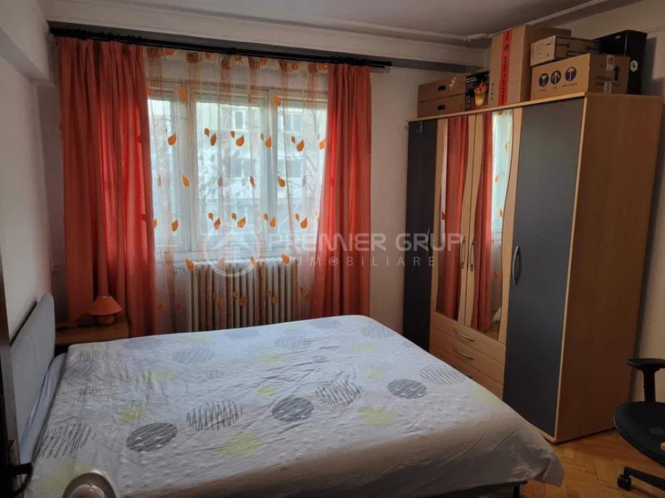 Apartament 3 camere, Podu Ros, 61mp, etaj 2