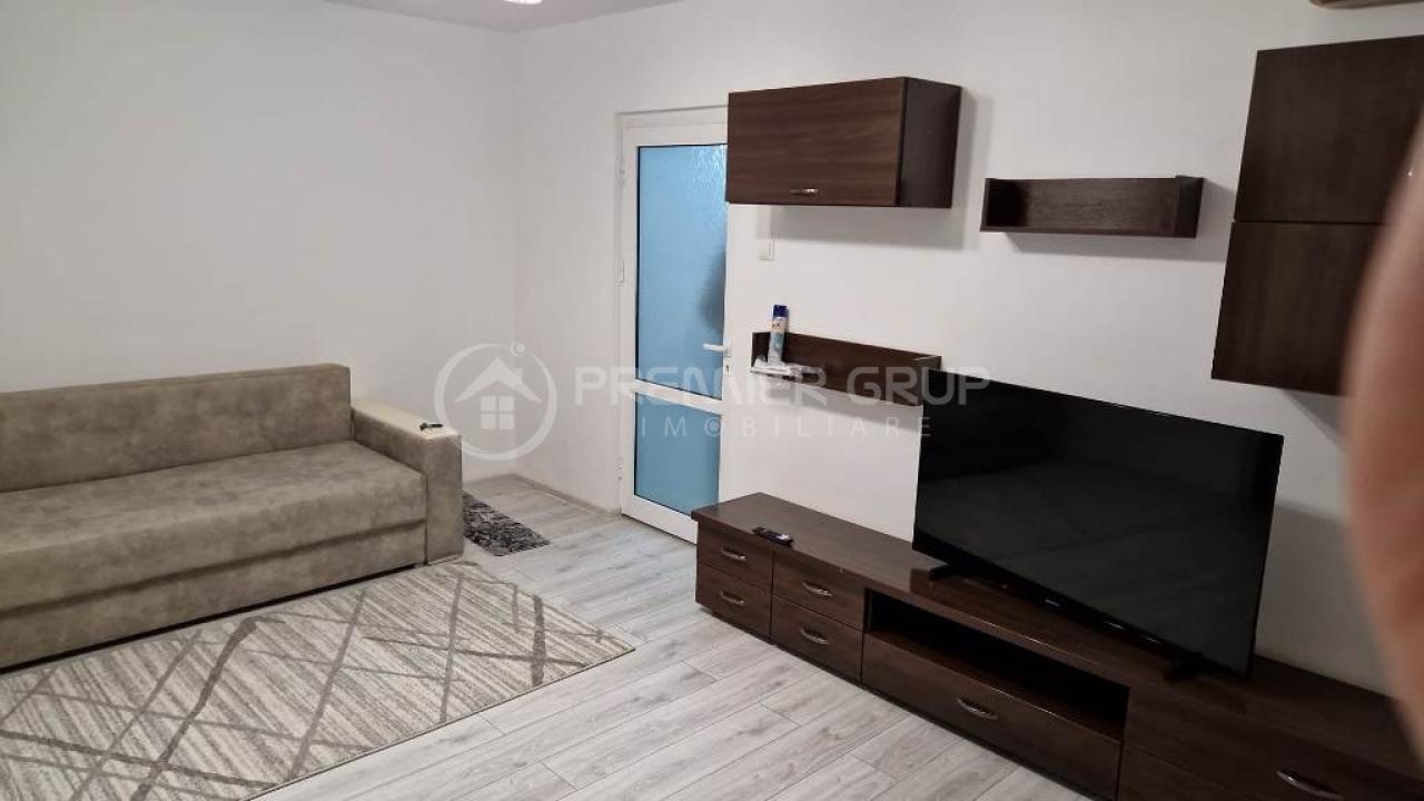 Etaj 3! Apartament 2 camere, Podu Ros, prima închiriere