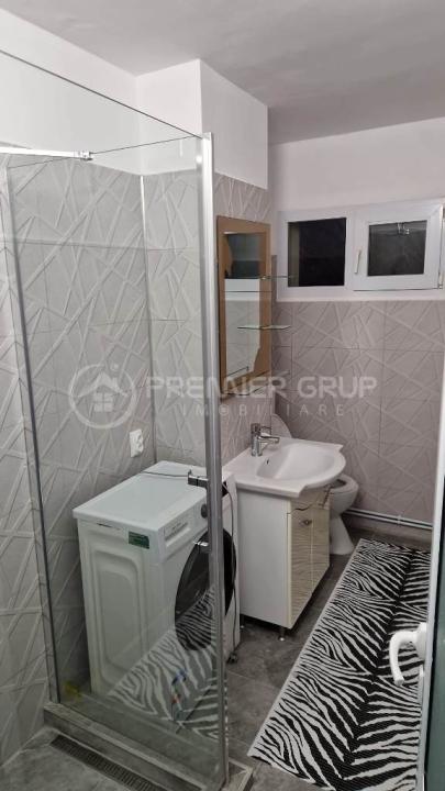 Etaj 3! Apartament 2 camere, Podu Ros, prima închiriere