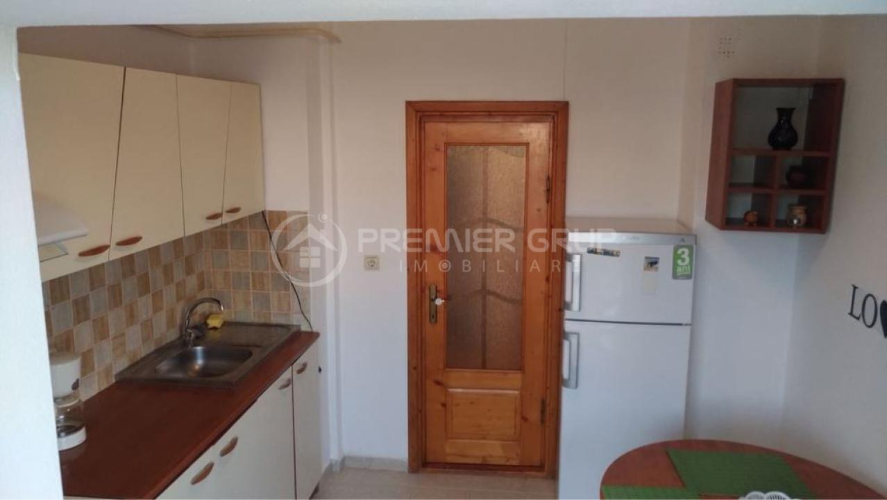 Etaj 3! Apartament 2 camere, Nicolina, 59 mp