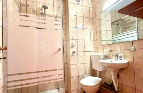 Etaj 1! Apartament 3 camere 2 băi, Gara + BOXĂ