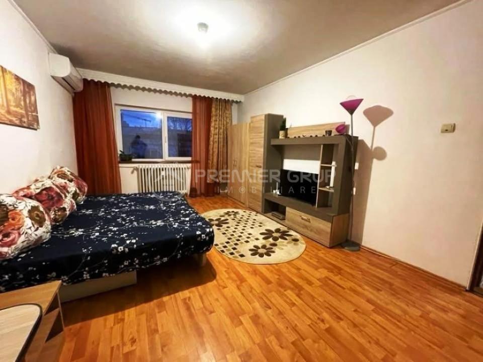 Apartament 1 camera, Podu de Fier, 35mp