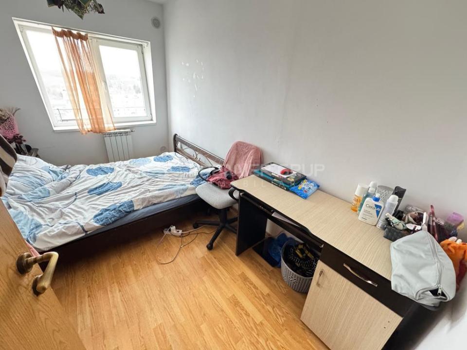 Apartament 3 camere Canta, 81mp, CT, AC + BOXĂ