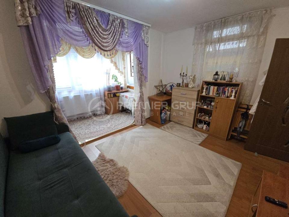 Apartament 2 camere, Podul de Piatra, 40mp