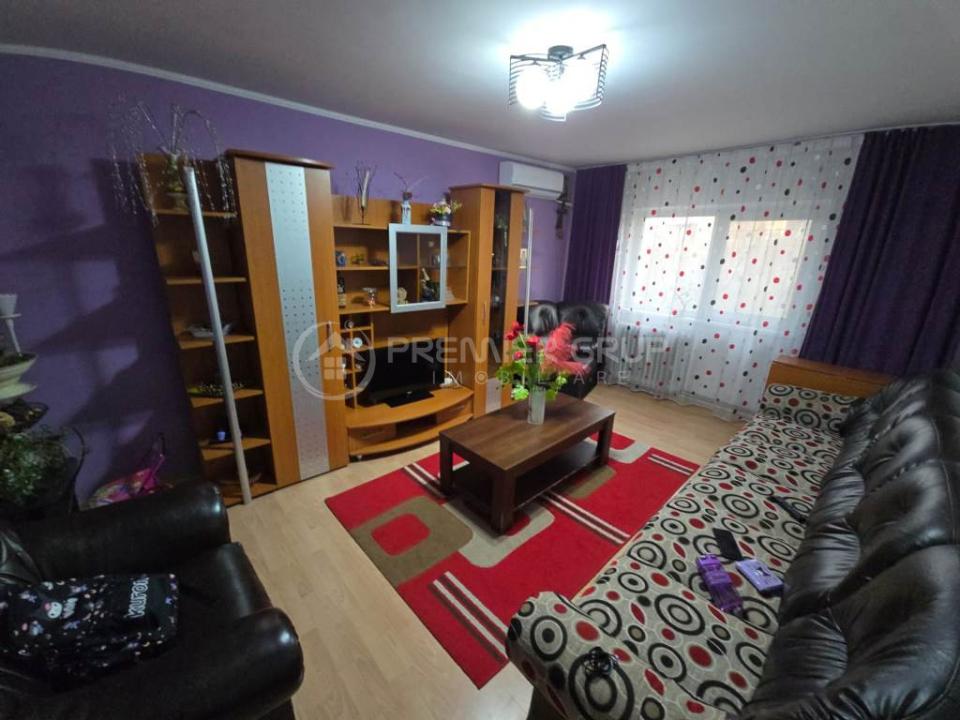 Etaj 2! Apartament 3 camere 2 băi, Nicolina, 80mp