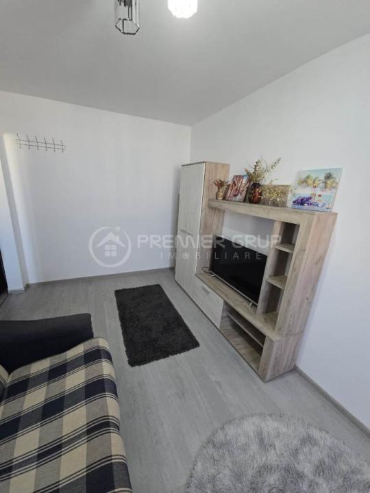 Etaj 3! Apartament 1 camera Podu Ros, 24mp + boxă