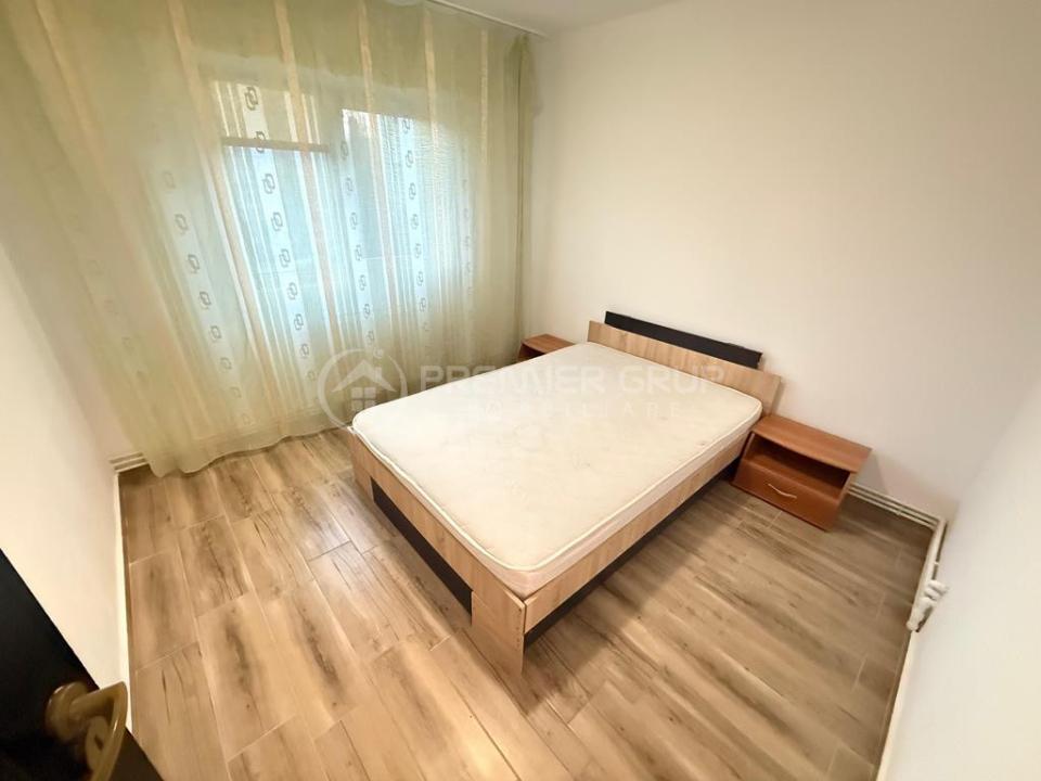 Etaj 3! Apartament 3 camere, Podul de Fier, 60mp, CT