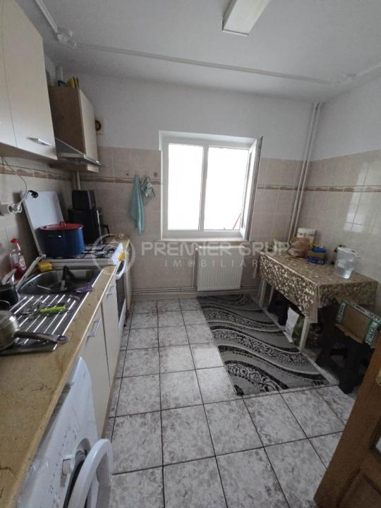 Etaj 3! Apartament 2 camere Canta, 47mp, CT