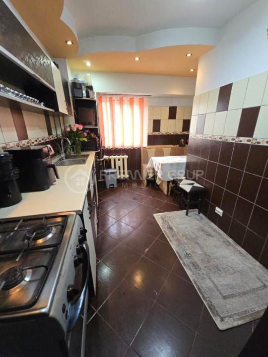 Etaj 3! Apartament 4 camere 2 băi - CUG, 96mp