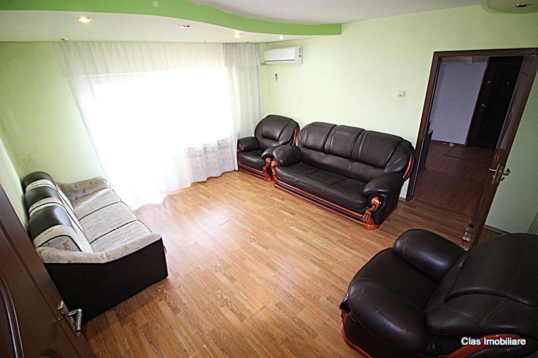 2 camere Etj 3 Zona Liceul IPTAPA !!