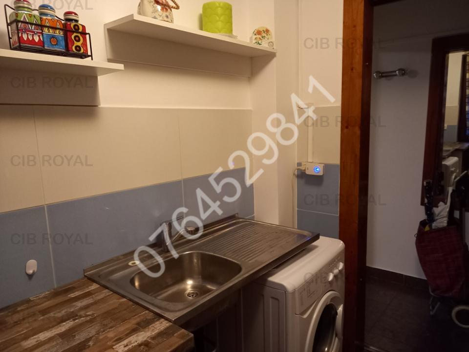 Inchiriez apt. ULTRACENTRAL 2 camere zona Piata Romana,Bd. Gheorghe Magheru, langa metrou (10 metri)