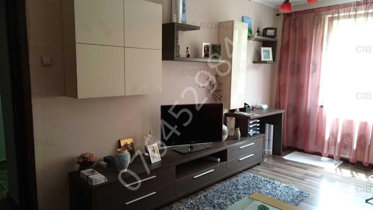 Inchiriez apartament 2 camere zona Vitan-Dristor,Str. Racari,la 10 minute metrou Mihai Bravu,renovat