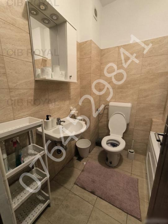 Inchiriez apartament 2 camere zona Titan, Str. Rasinari, bloc 2015, la 10-12 minute metrou Titan