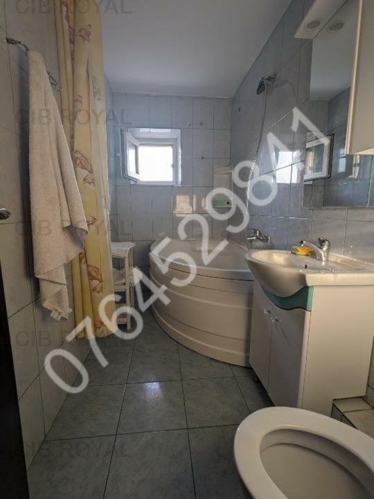 Inchiriez apt. 3 cam. Nerva Traian, Str. Anastasie Panu,loc parcare,la 10 minute metrou Timpuri Noi.