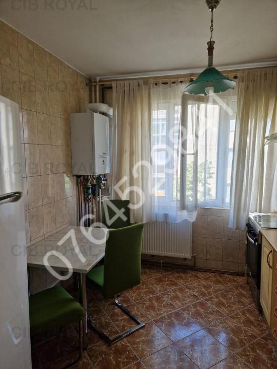 Inchiriez apt. 3 cam. Tineretului, Str. Visana, la 10 min. metrou Timpuri Noi-Tineretului, renovat.