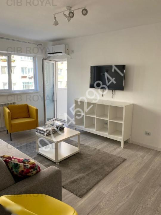 Inchiriez apt. 2 camere Bd. Tineretului, vis a vis parc, 7 min. metrou, TOTUL NOU, PRIMA INCHIRIERE.