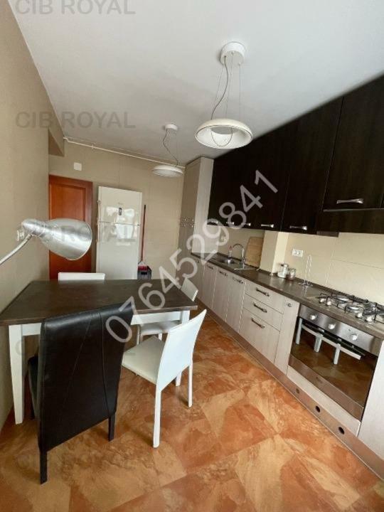 Inchiriez apt. CENTRAL si LUX 3 cam. zona Unirii-Calea Calarasi,Str. Romulus, 12min. metrou, bl.2016