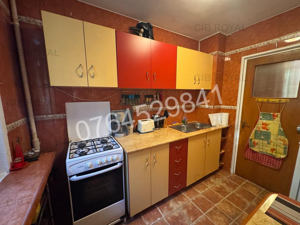 Inchiriez apartament 3 camere zona Obor-Colentina,Str. Mașina de Pâine nr 41,la 5 min metrou Obor