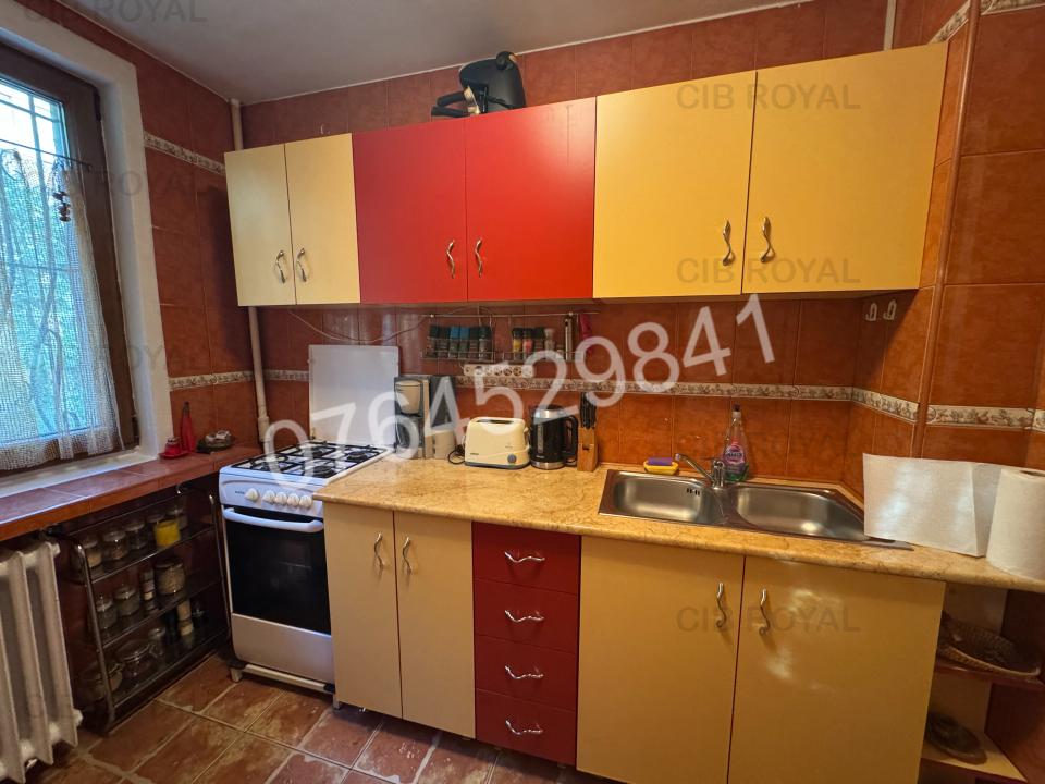 Inchiriez apartament 3 camere zona Obor-Colentina,Str. Mașina de Pâine nr 41,la 5 min metrou Obor