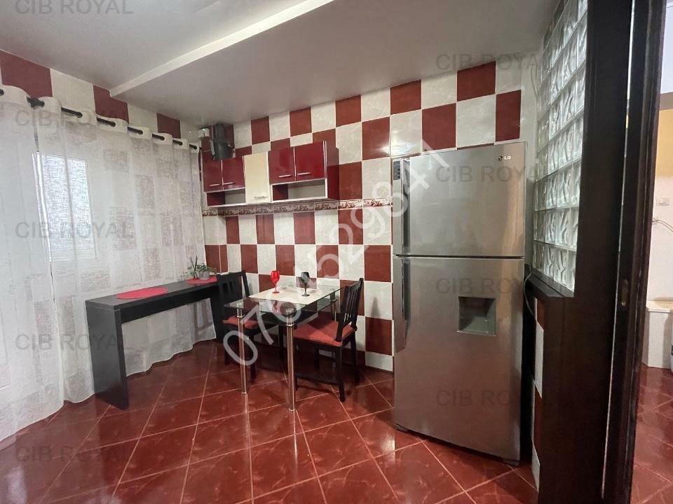 Inchiriez apt. 2 cam. Dorobanti-Perla, Sos. Stefan cel Mare, la 4 min. metrou, renovat si igienizat.