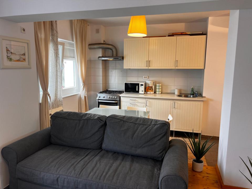 Vanzare apartament 2 camere Aviatiei,Str. Sergent General Stefan Burileanu,7min. metrou Aurel Vlaicu