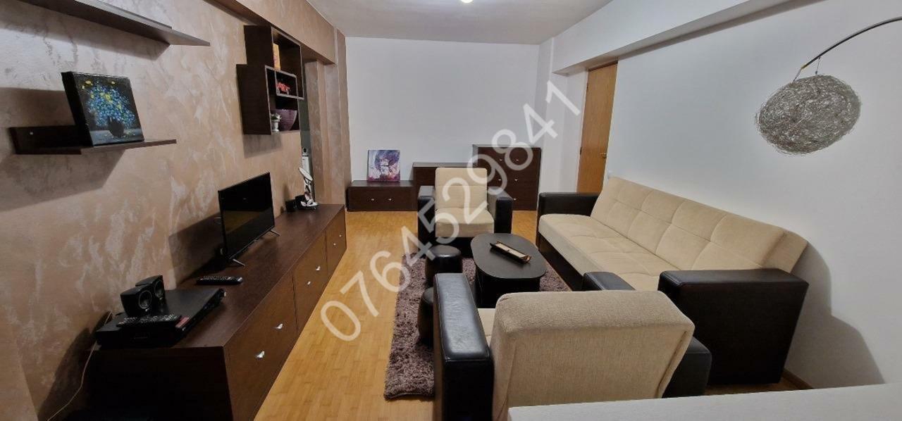 Inchiriez apartament 2 camere zona Tineretului, Calea Vacaresti,la 1 km. metrou Mihai Bravu,renovat 